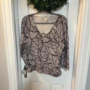 Como Woman Vintage Brown & Cream Leaf w/Wood Circle At V-Neck & 3/4 Sleeves-1X